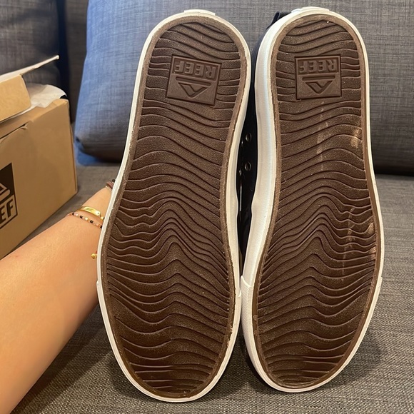NWT Reed sneakers - Picture 3 of 5